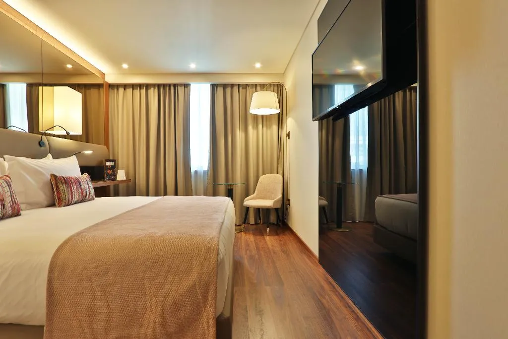 DOUBLE SUPERIOR Room, Turim Iberia Hotel, Lisbon