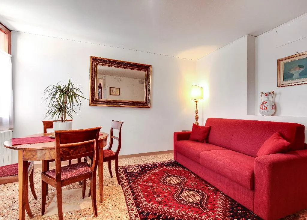 APARTMENT CAPACITY 2 ONE BEDROOM Room, Palazzo Schiavoni Residenza d'Epoca, Venice