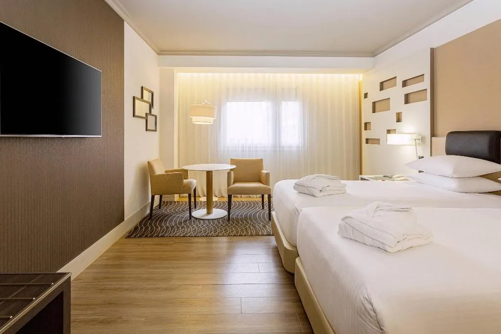 TWIN EXECUTIVE Room, Marriott Hotel Madrid Auditorium, Madrid