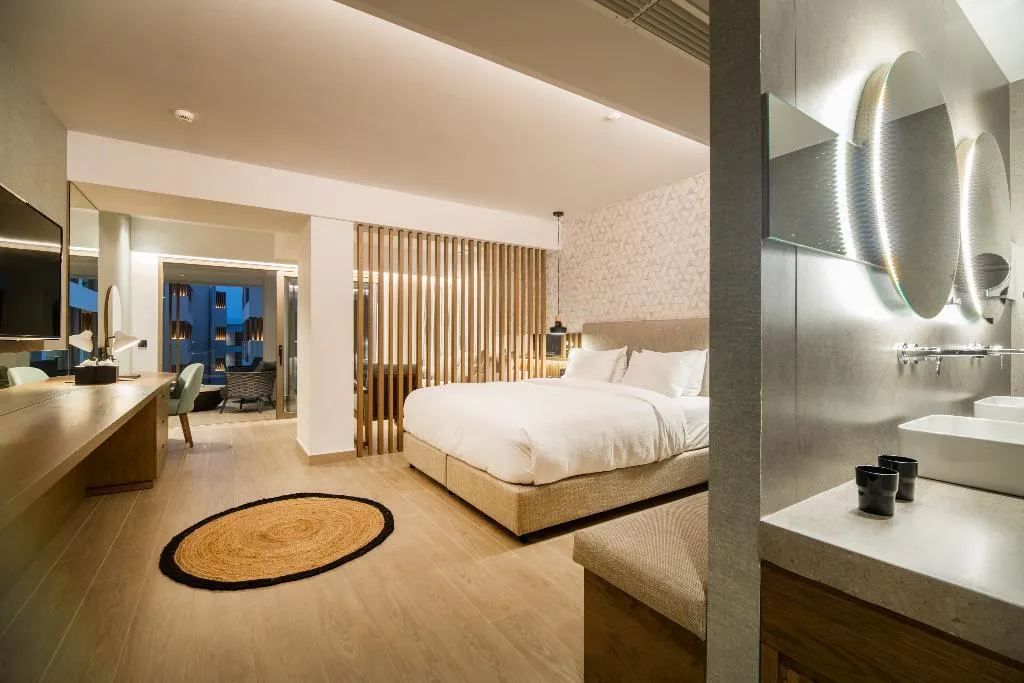 SUITE WITH PRIVATE POOL Room, AKASHA Beach Hotel and Spa, Crete