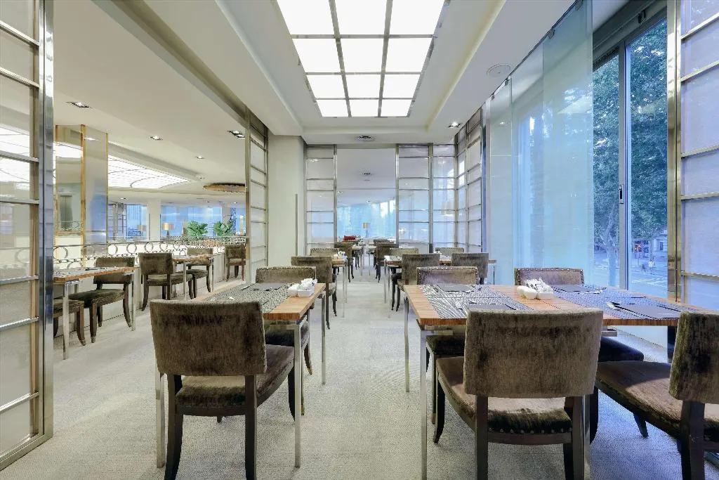 Restaurant, Hesperia Presidente, Barcelona