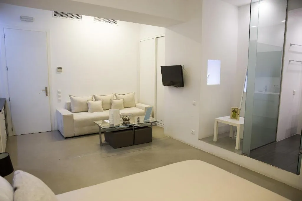 Room, Gk Athens, Athens