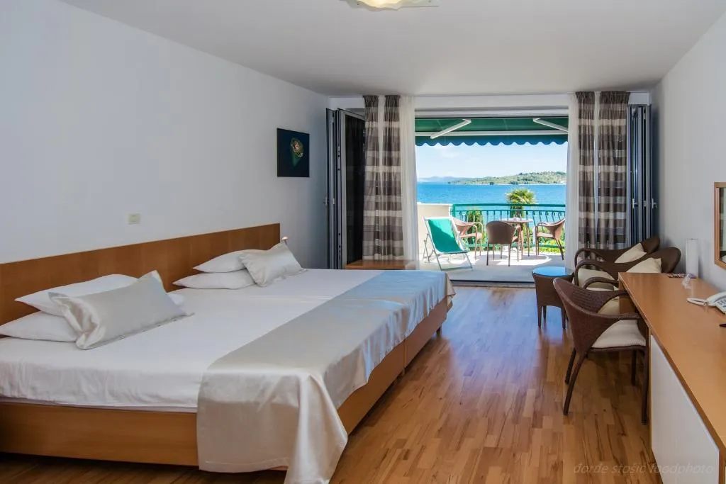 DOUBLE DELUXE SEA VIEW Room, Villa Radin, Split