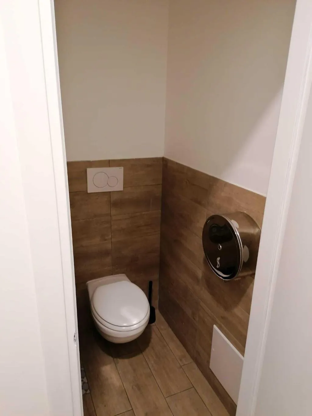Room, Queen Hostel, Milan