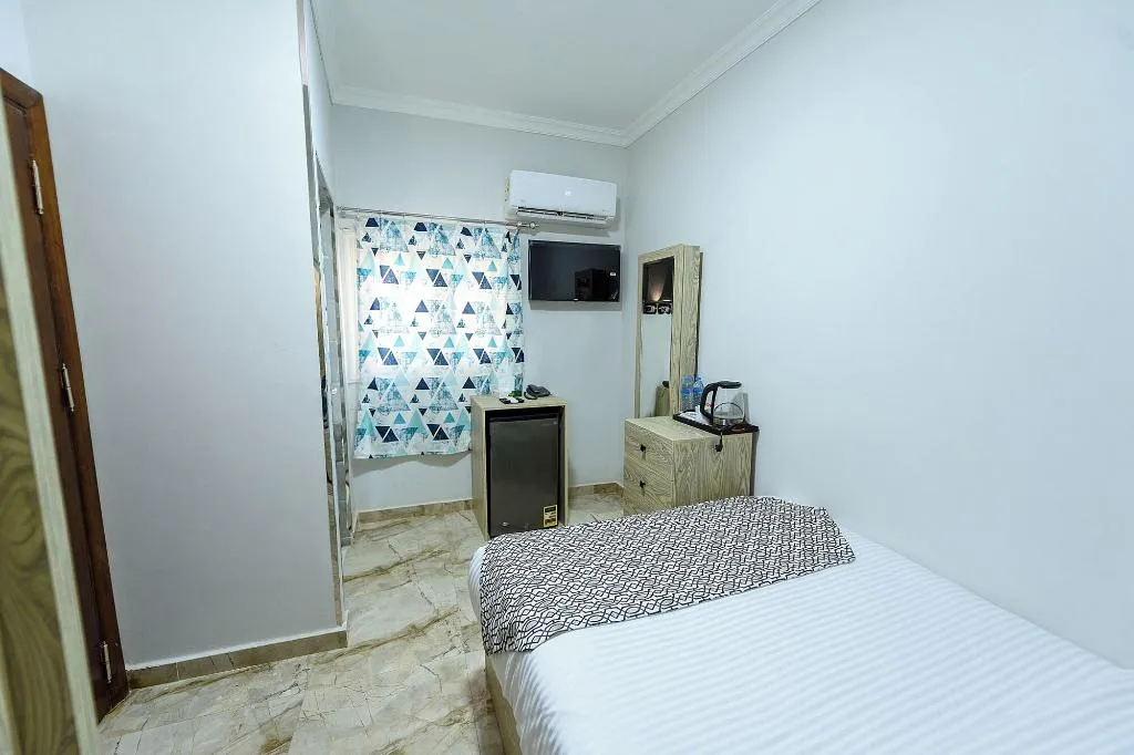 Room, Capital Of Pyramids Hotel, Cairo