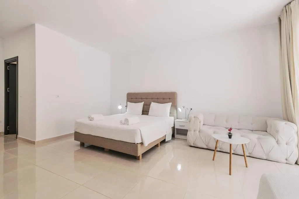 Room, Bamboo Suites, Rhodes