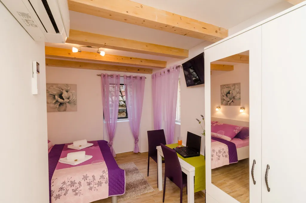 STUDIO CITY VIEW Room, Lavender Garden Apartments, Dubrovnik