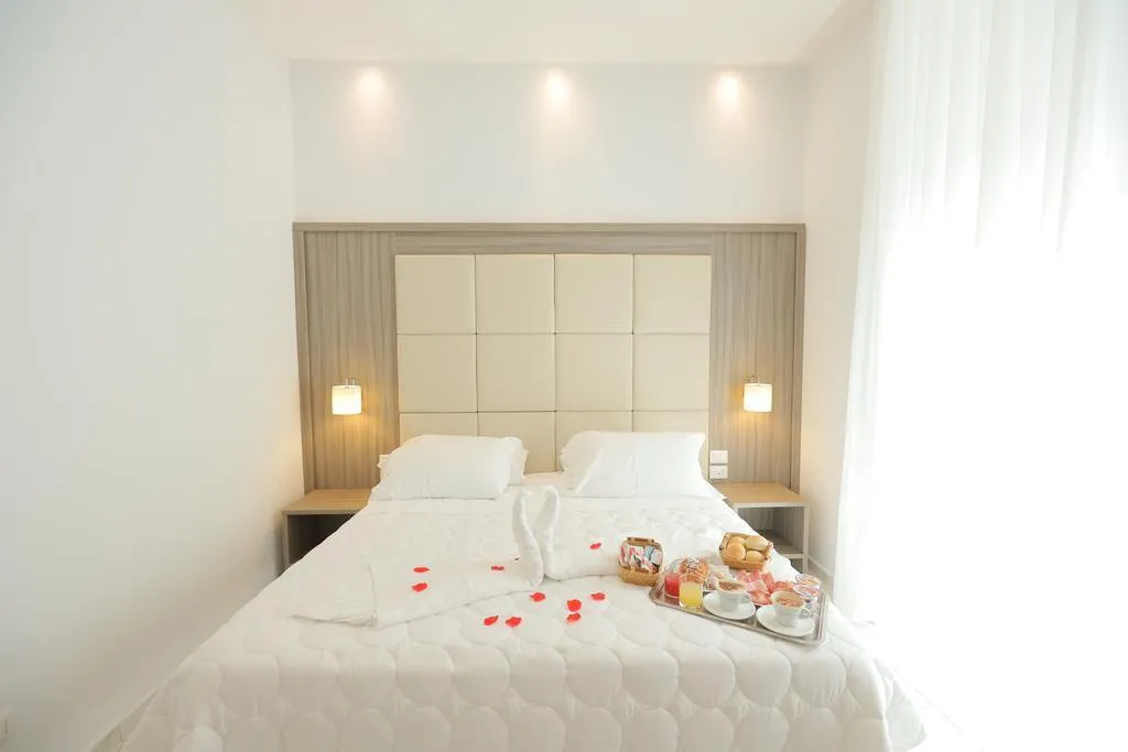 Double or Twin STANDARD Room, Garibaldi Suite, Naples