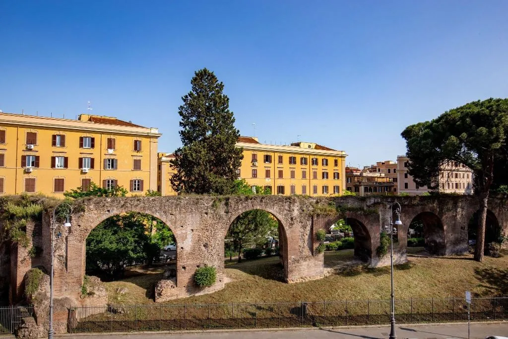 General view, Emona Aquaeductus, Naples