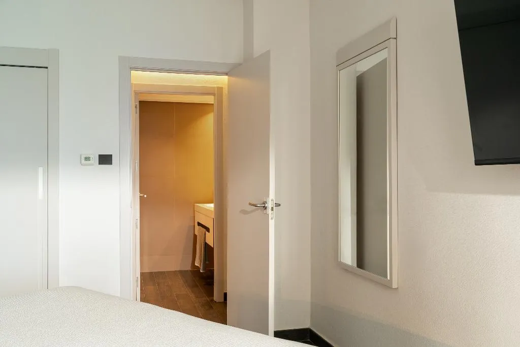TOWNHOME SEA VIEW Room, Innside Alicante Porta Maris, Costa Blanca