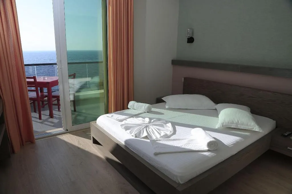 Room, Hotel Picasso, Kavaje