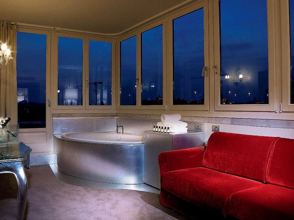 SUITE EXECUTIVE KING BED Room, Papadopoli Hotel Venezia - MGallery Collection, Venice