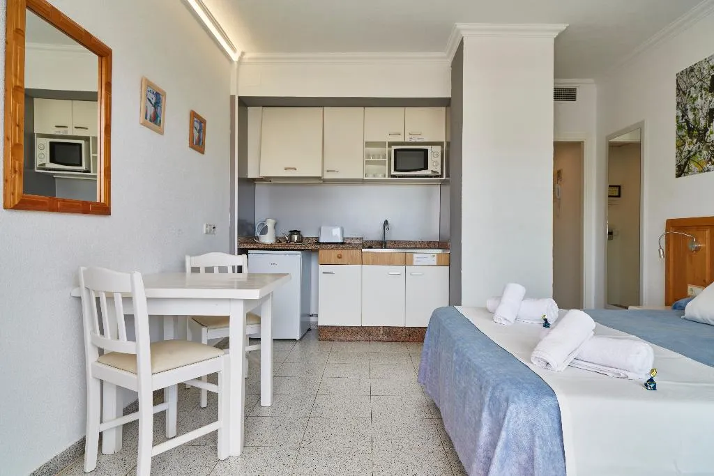 STUDIO PREMIUM Room, Invisa Aparthotel Casa Luis, Ibiza