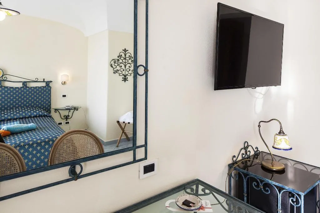 Room, Hotel Tritone Resort & Spa, Naples
