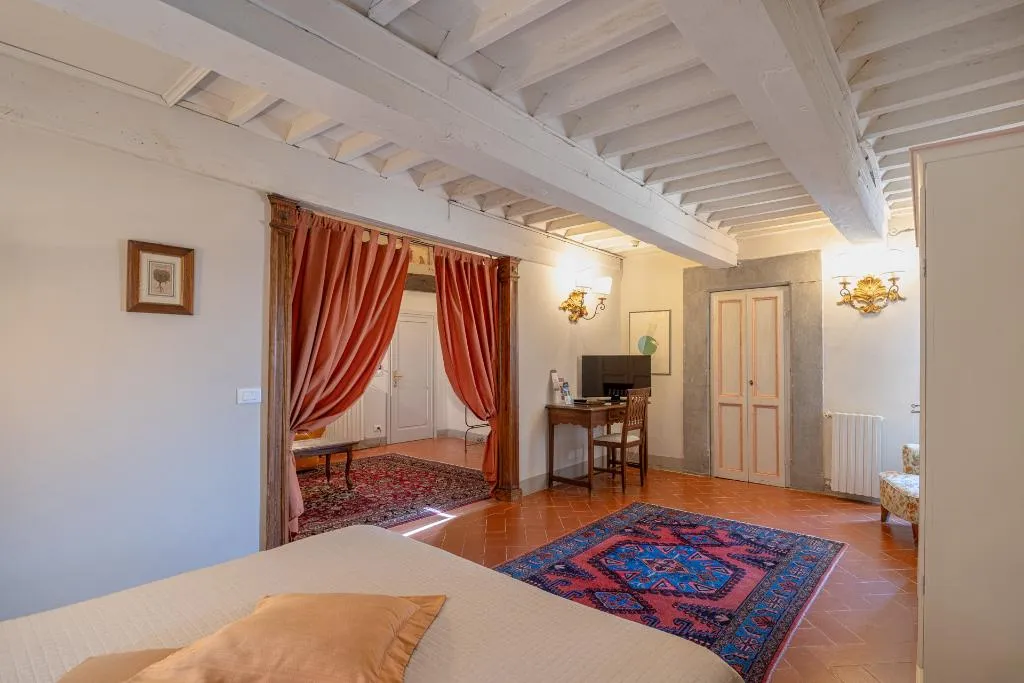 SUITE DELUXE TWO DOUBLE BEDS Room, San Michele, Perugia