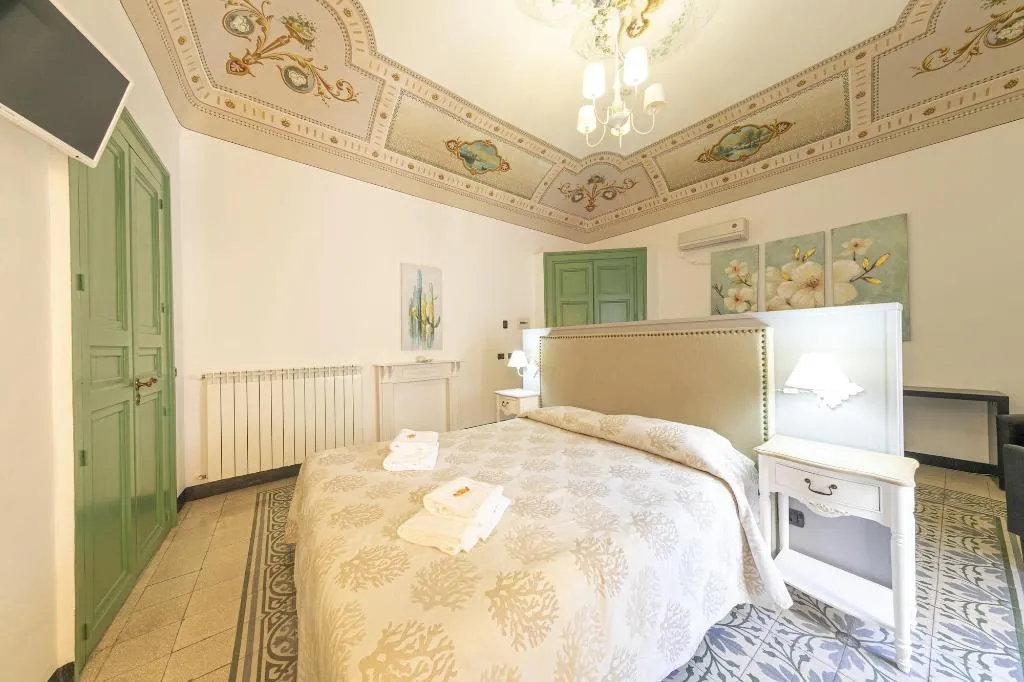 Room, Palazzo Villelmi, Palermo