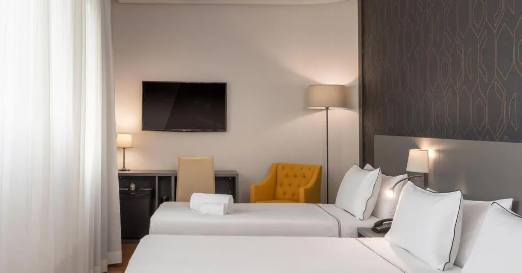 Room, Hotel Madrid Plaza de España Affiliated by Meliá, Madrid