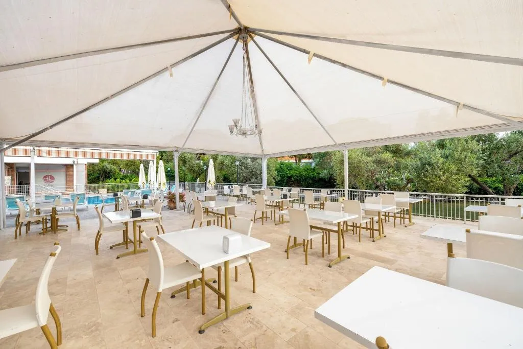Restaurant, Hanedan Beach Hotel, Izmir