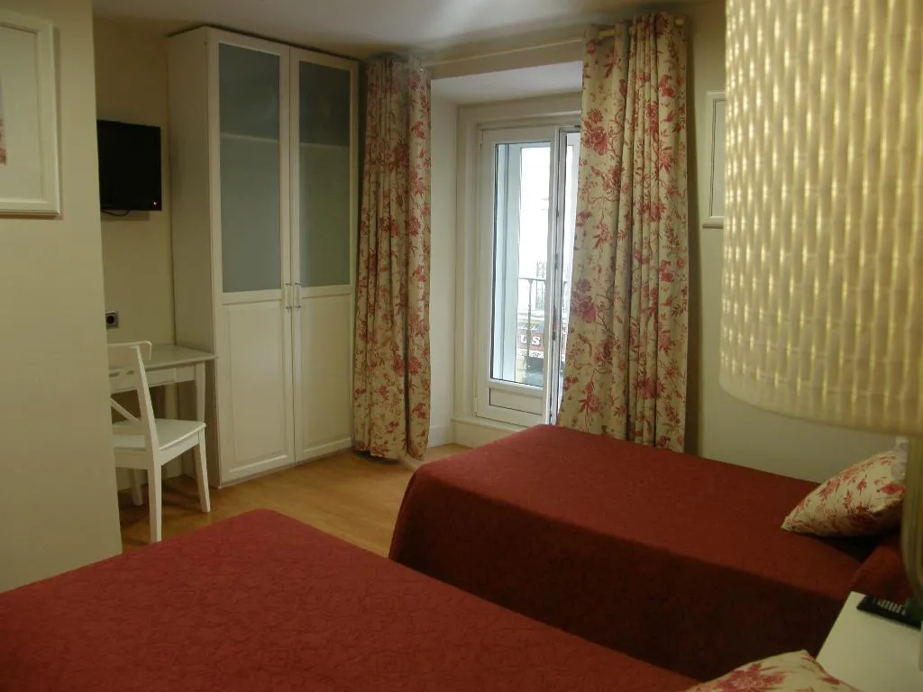 General view, Hostal Matheu, Madrid