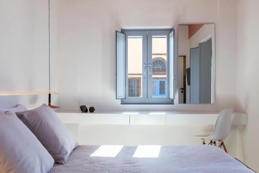 Double or Twin ONE BED Room, Kykladonisia Traditional Settlement, Santorini