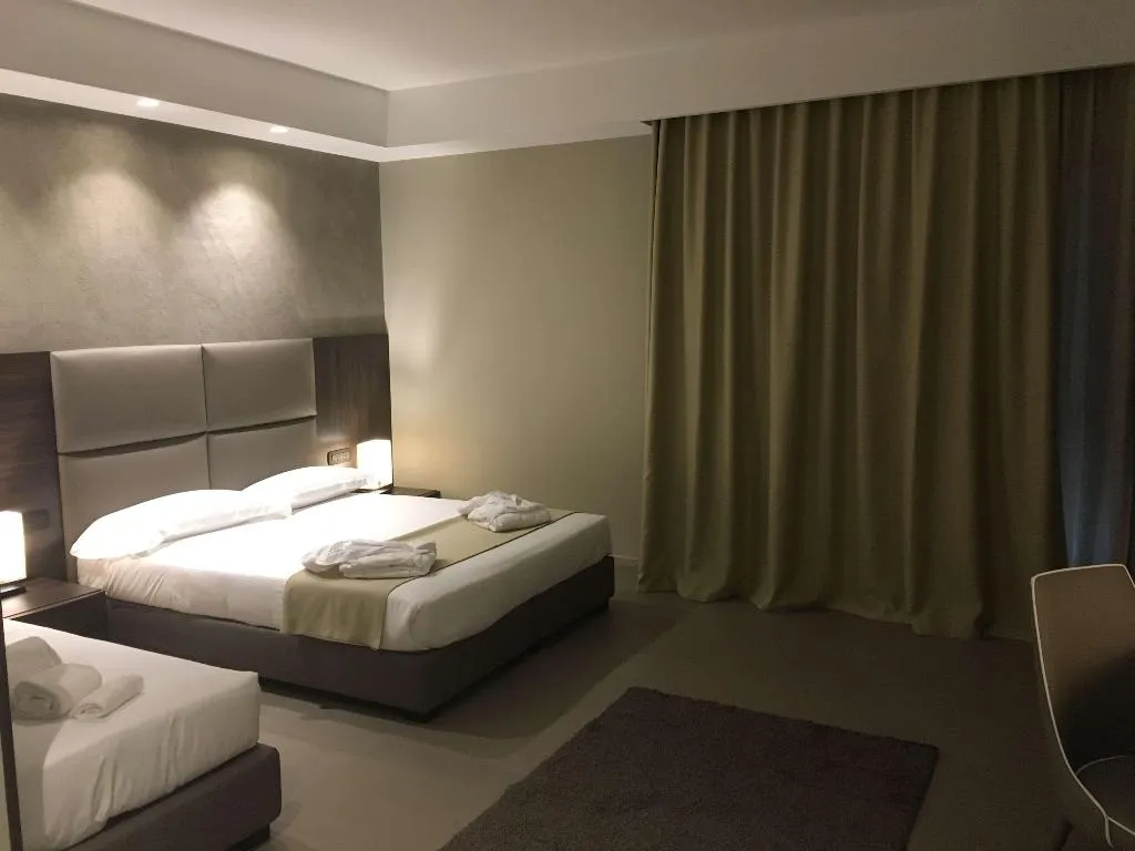 Room, Plus Welcome Milano, Milan