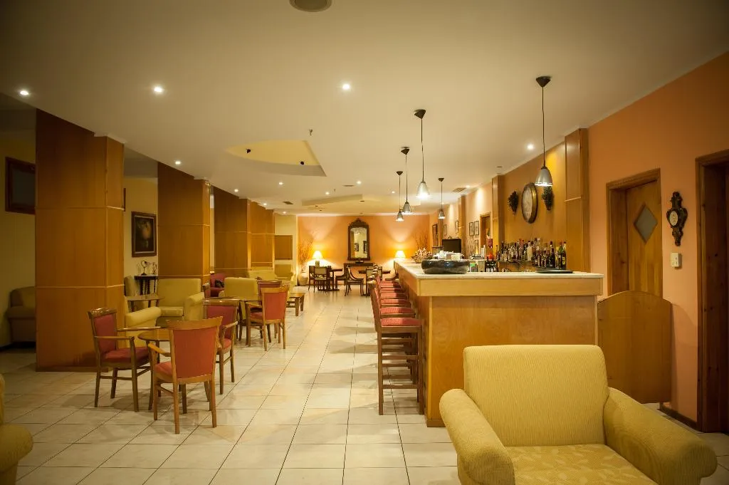 Lobby, Neda, Kalamata
