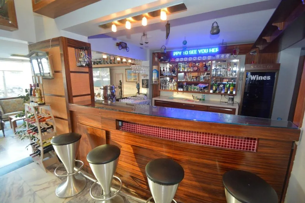 Bar, Istankoy Hotel Kusadasi, Izmir