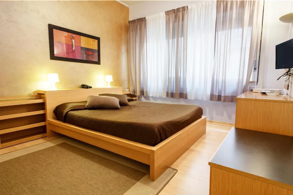 DOUBLE STANDARD Room, Del Viale, Catania
