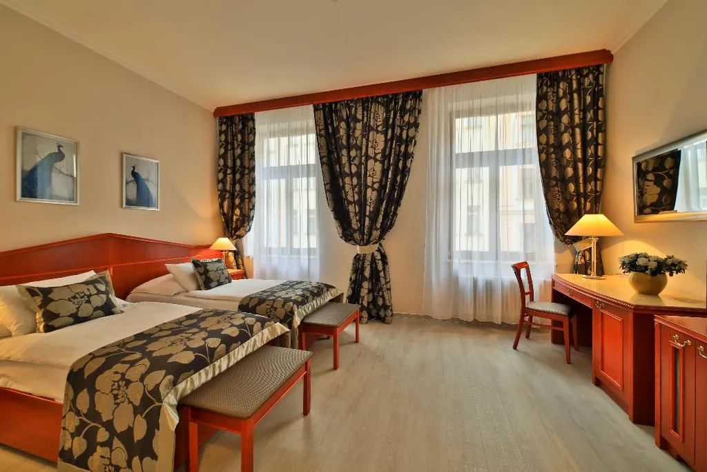 Double or Twin STANDARD Room, Carlton Hotel Prague, Prague