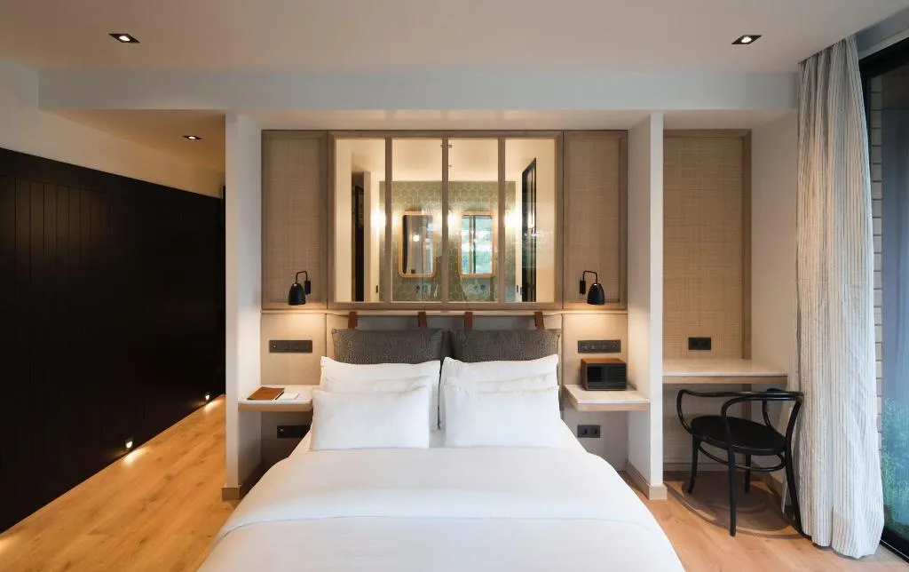 Room, Quinta de S. Bernardo Winery & Farmhouse, Porto