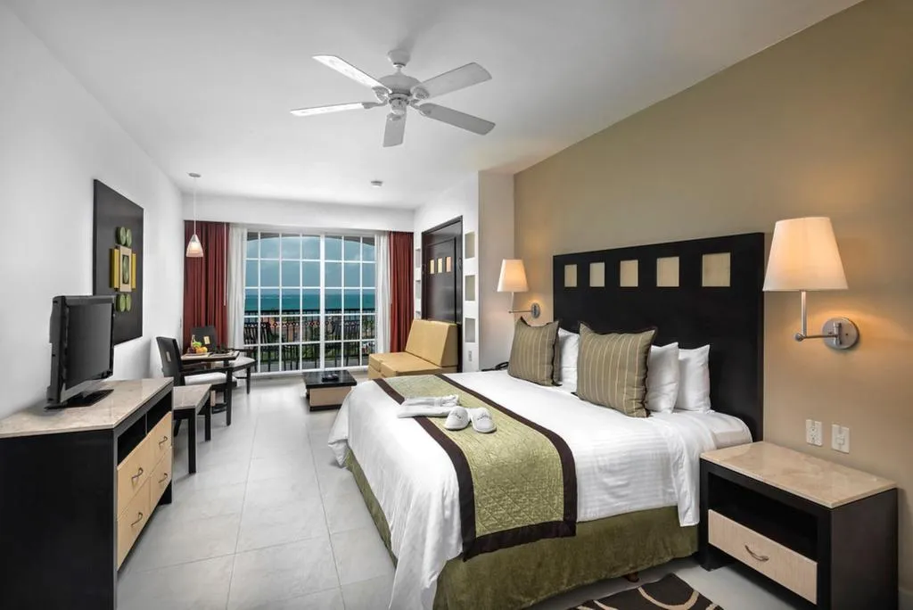 JUNIOR SUITE SUPERIOR Room, Hotel Marina El Cid Spa&Beach Resort All Inclusive, Cancun Area