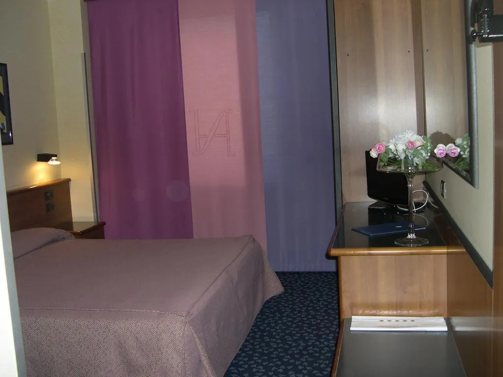 SINGLE STANDARD Room, Sporting Hotel, Umbria