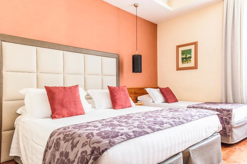 TRIPLE DELUXE WITH BALCONY Room, Giolli Nazionale, Rome