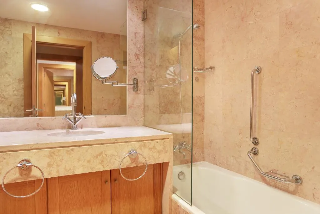 APARTMENT TWO BEDROOMS Room, F5 Vila Sol by Garvetur, Algarve