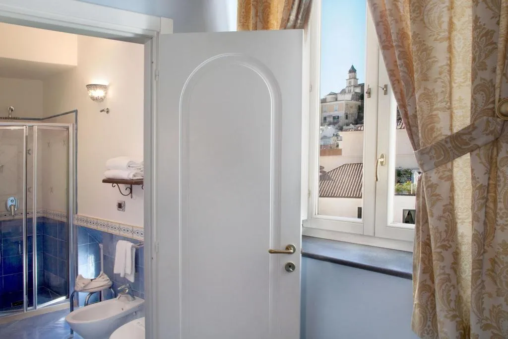 JUNIOR SUITE QUEEN SIZE BED Room, L'Antico Convitto, Naples