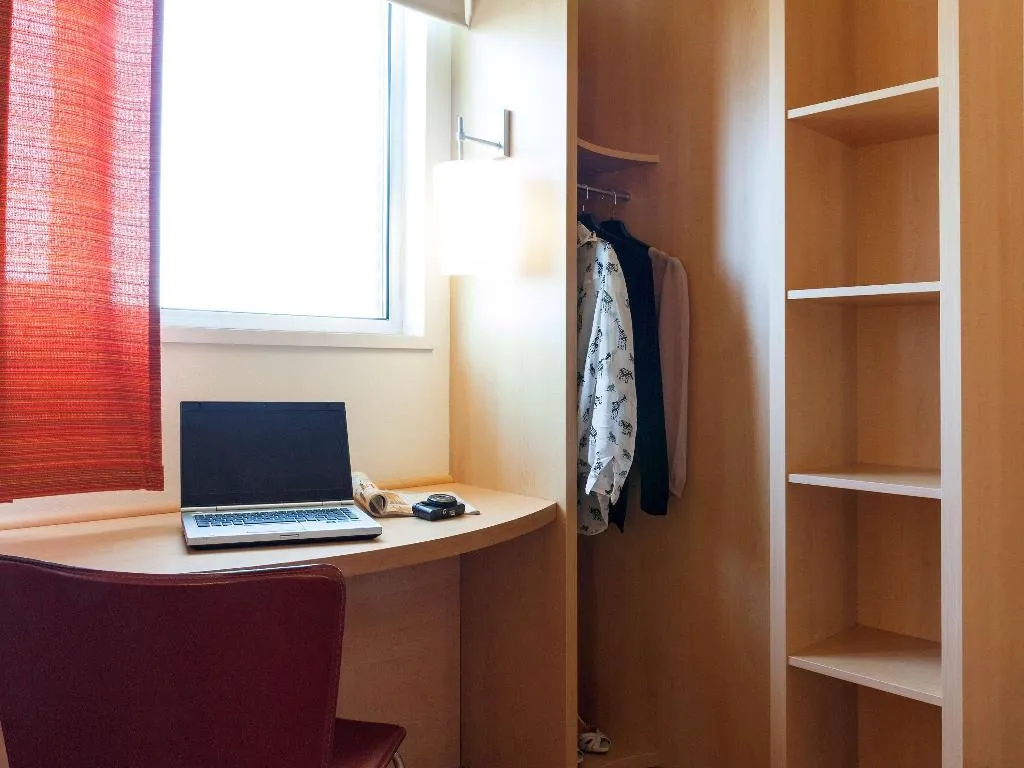 DOUBLE STANDARD Room, ibis Barcelona Aeropuerto Viladecans, Barcelona
