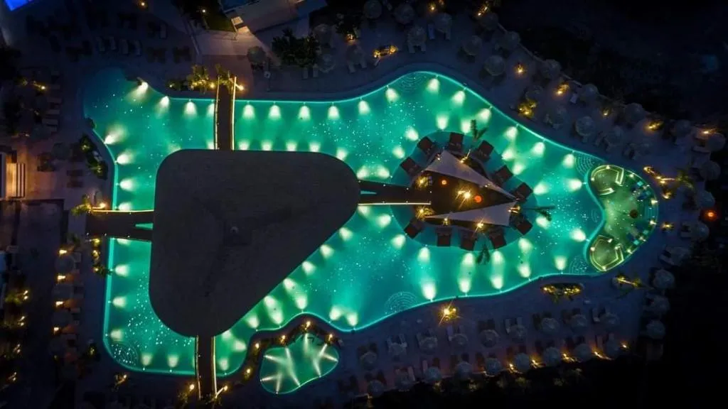 Pool, Letsos, Zante