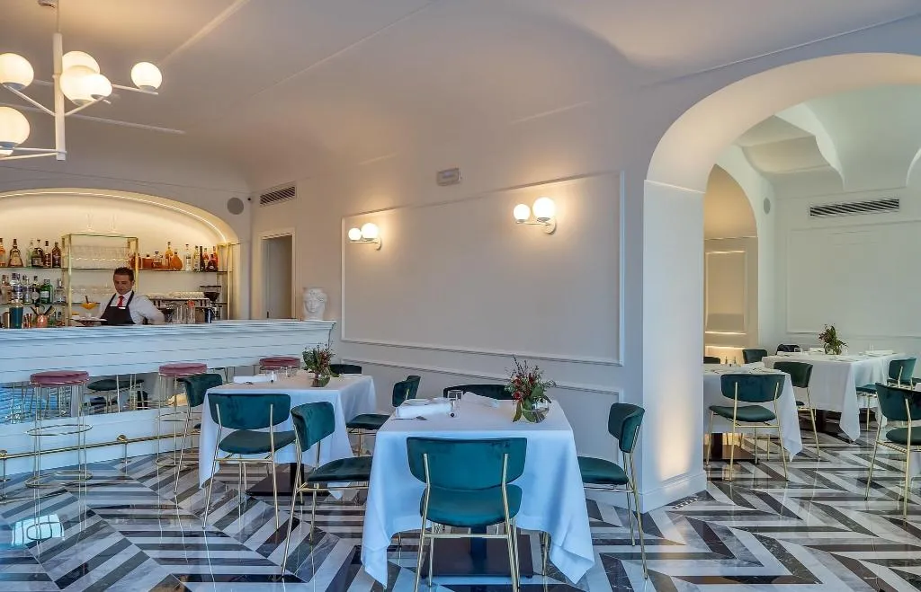 Bar, Lorelei Londres, Naples