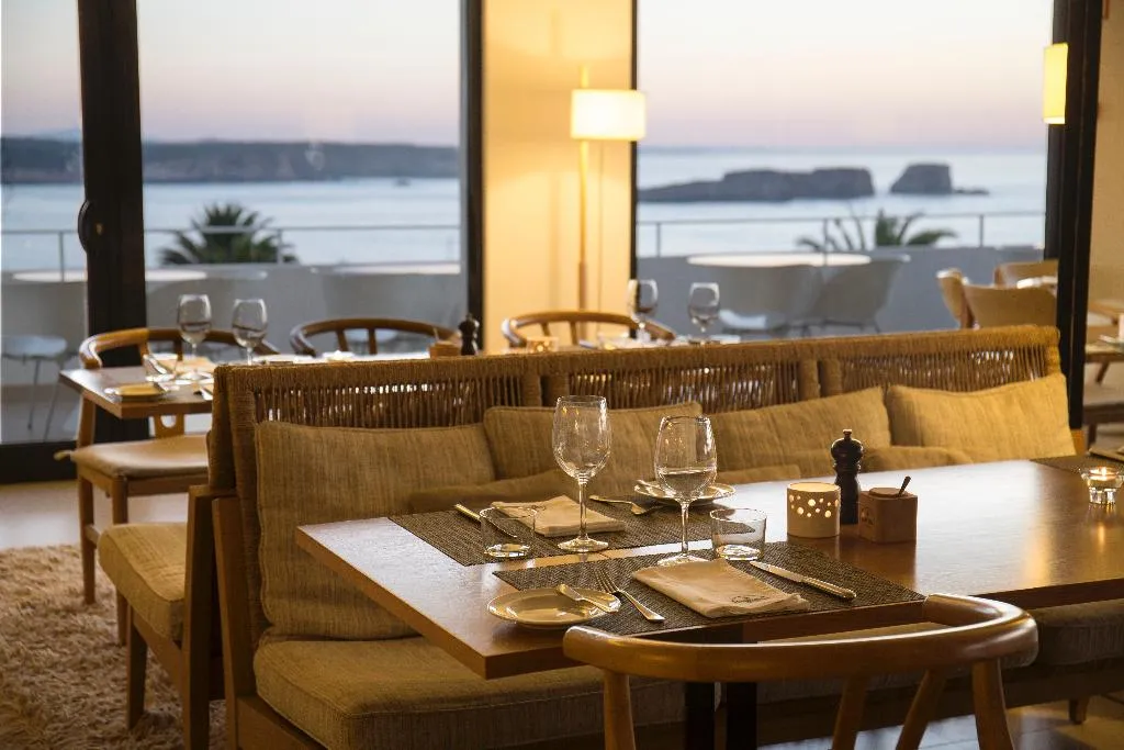 Restaurant, Memmo Baleeira Hotel, Algarve