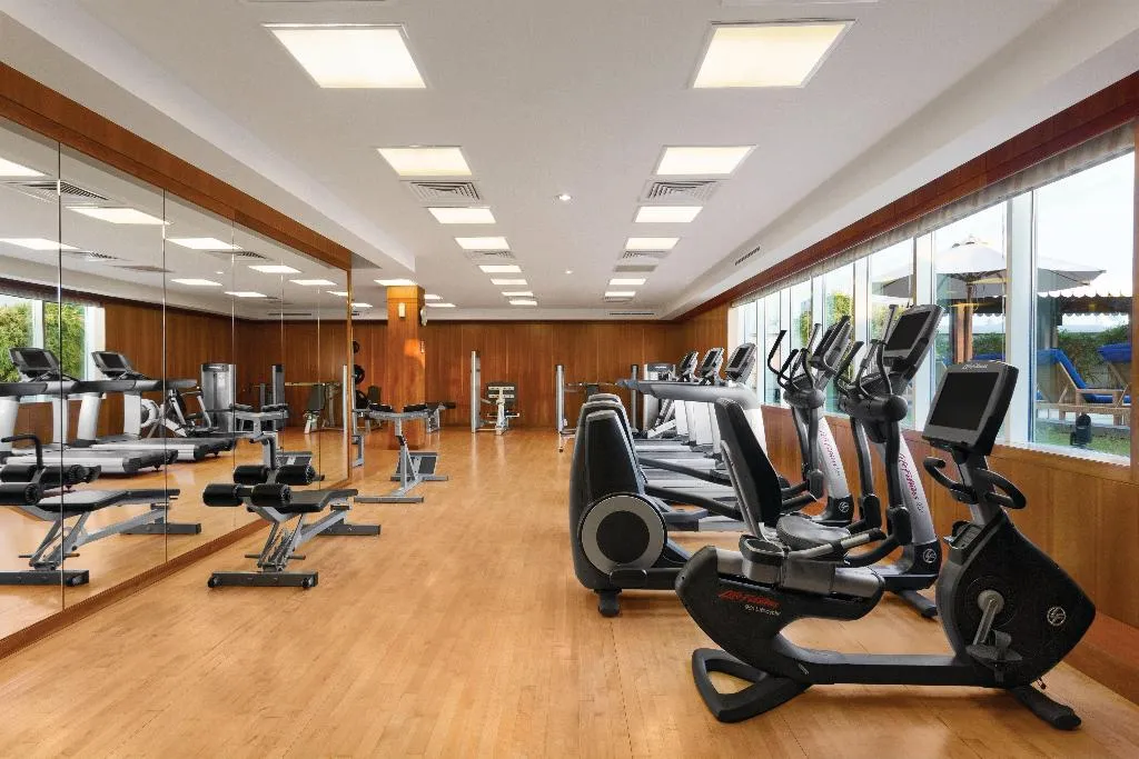 Sports and Entertainment, Crowne Plaza Jumeirah, Dubai