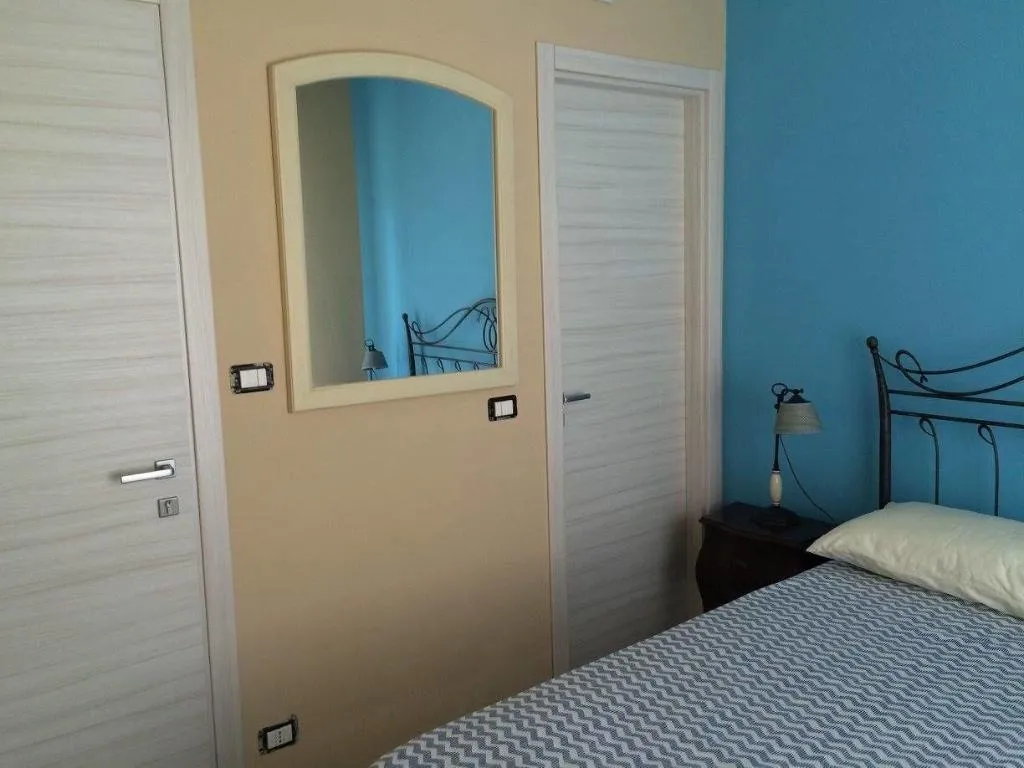 Room, B&B Frontemare, Catania