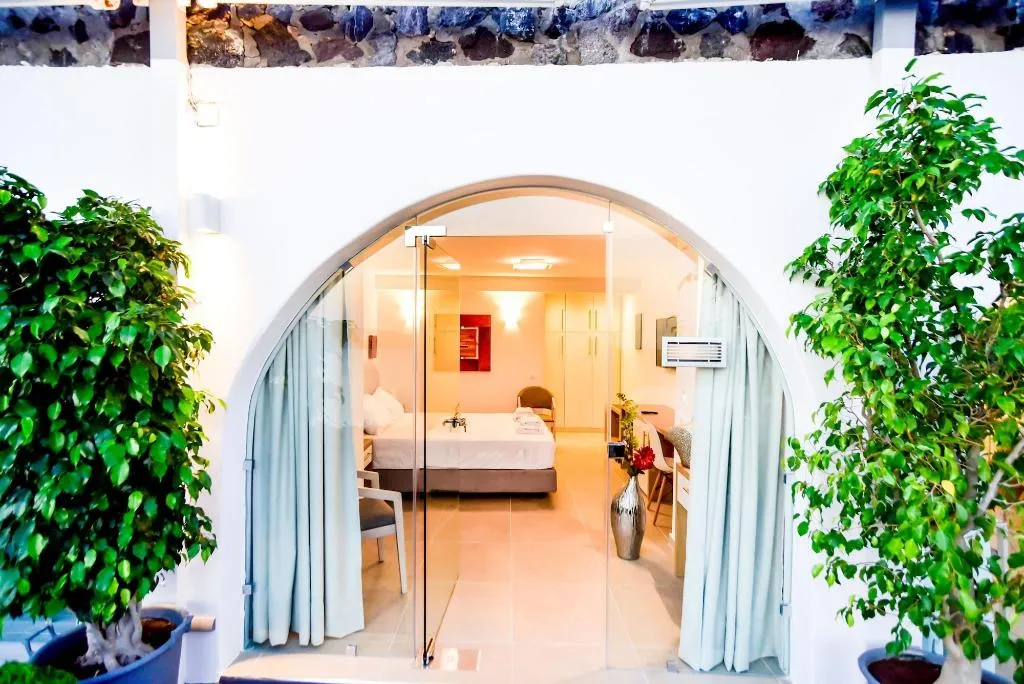 Room, Kratiras View Luxury Suites, Santorini