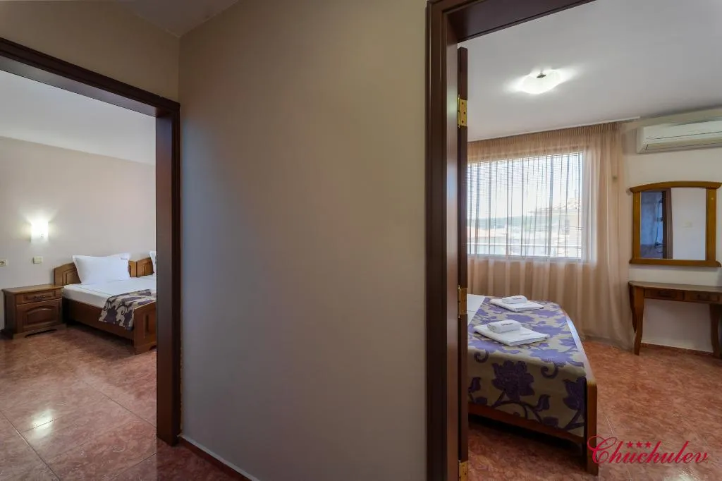 APARTMENT OCEAN VIEW TWO BEDROOMS Room, Chuchulev, Bourgas