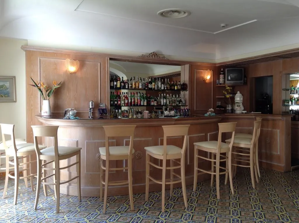 Bar, Hermitage & Park Terme Ischia, Naples