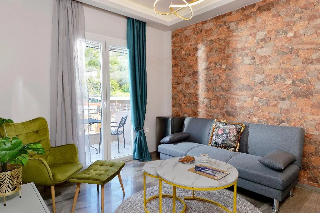 SUITE POOL VIEW TWO BEDROOMS Room, ID Holiday Living, Athens