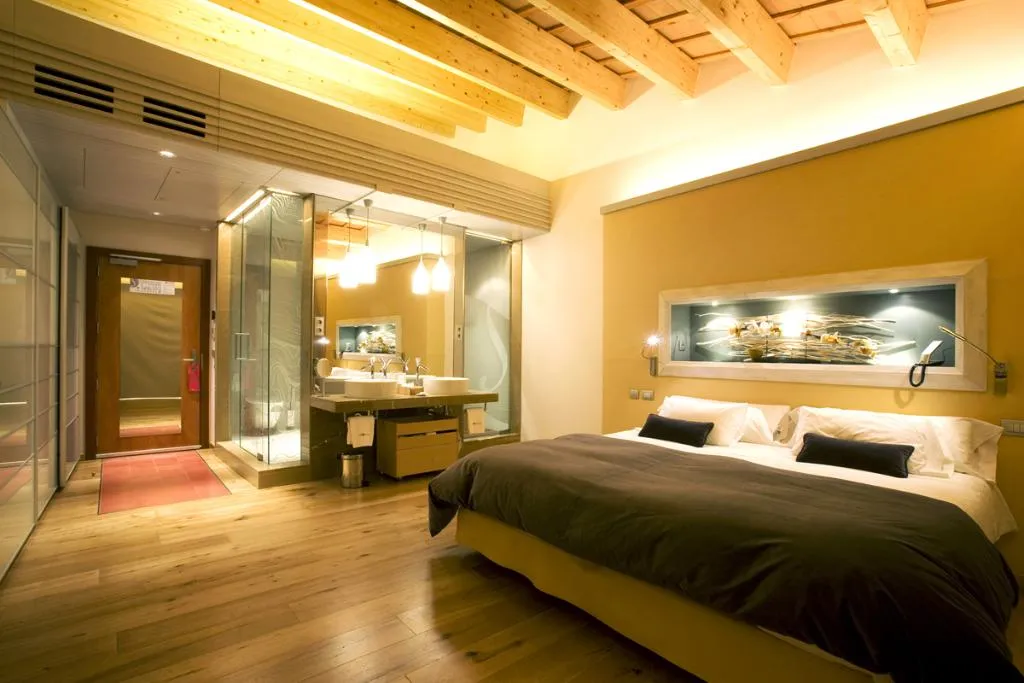 JUNIOR SUITE STANDARD Room, Can Bonastre Wine Resort, The Originals Relais, Barcelona
