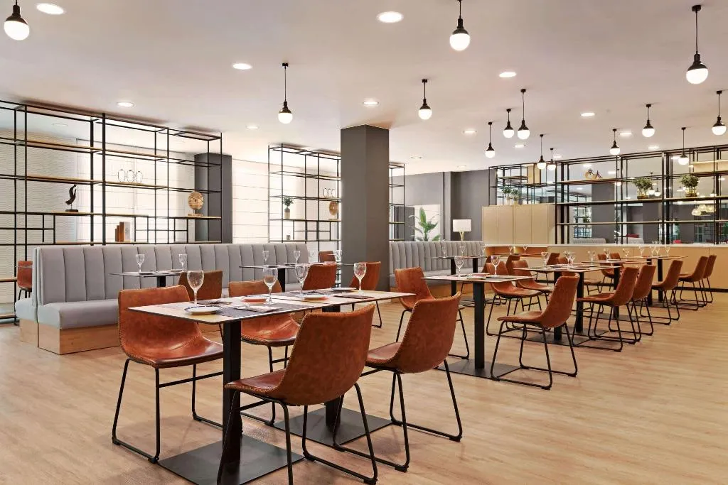 Restaurant, Ramada by Wyndham Valencia Almussafes, Valencia