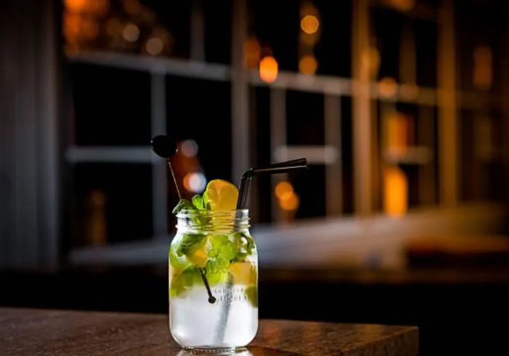 Bar, Great National South Court Hotel, Shannon