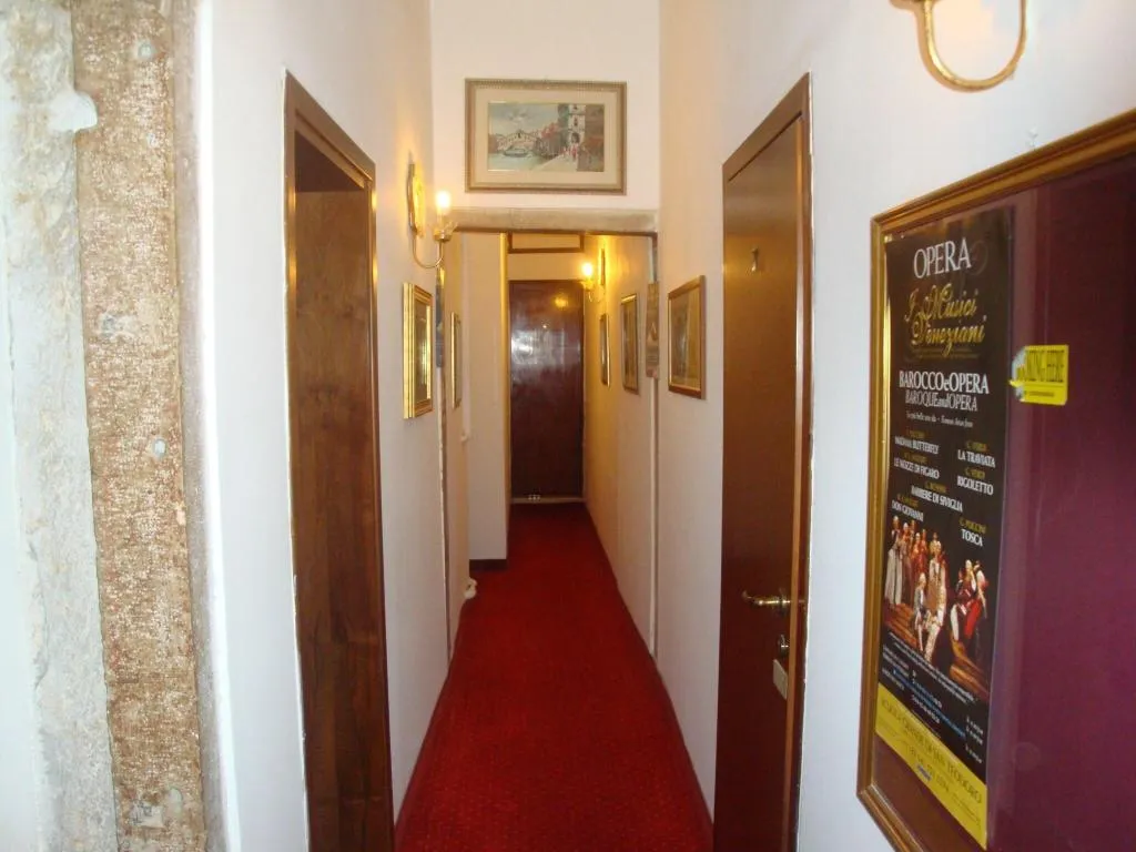 Lobby, Casa Linger, Venice