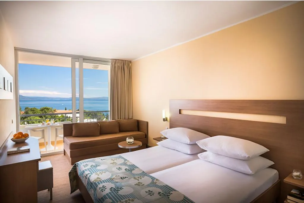 TRIPLE SUPERIOR SIDE SEA VIEW Room, Miramar Sunny Hotel & Residence, Istria